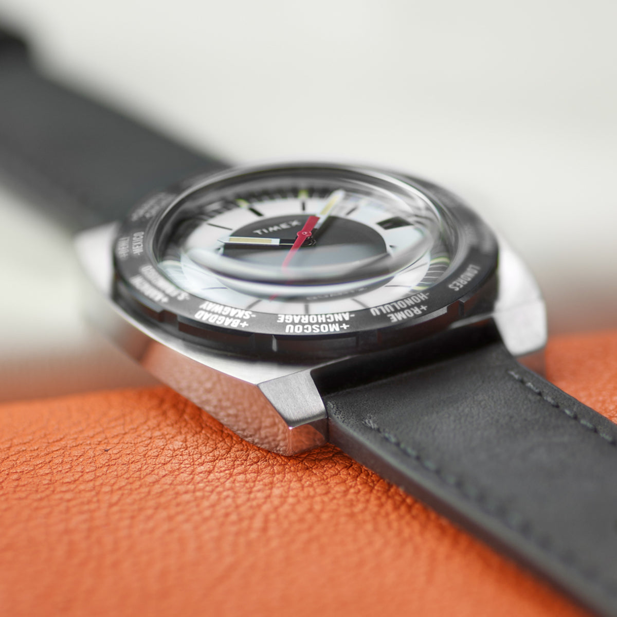 World Time Reissue 39mm Leather Strap Watch - TW2V69500 | Timex CA