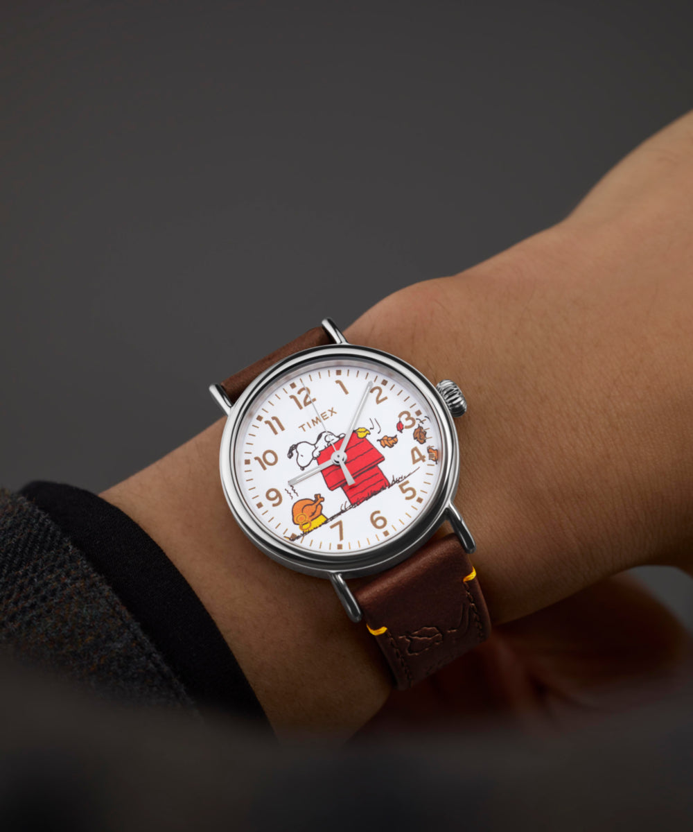 サボテン SNOOPY Timex x Peanuts® Standard Thanksgiving 40mm Leather Strap Watch