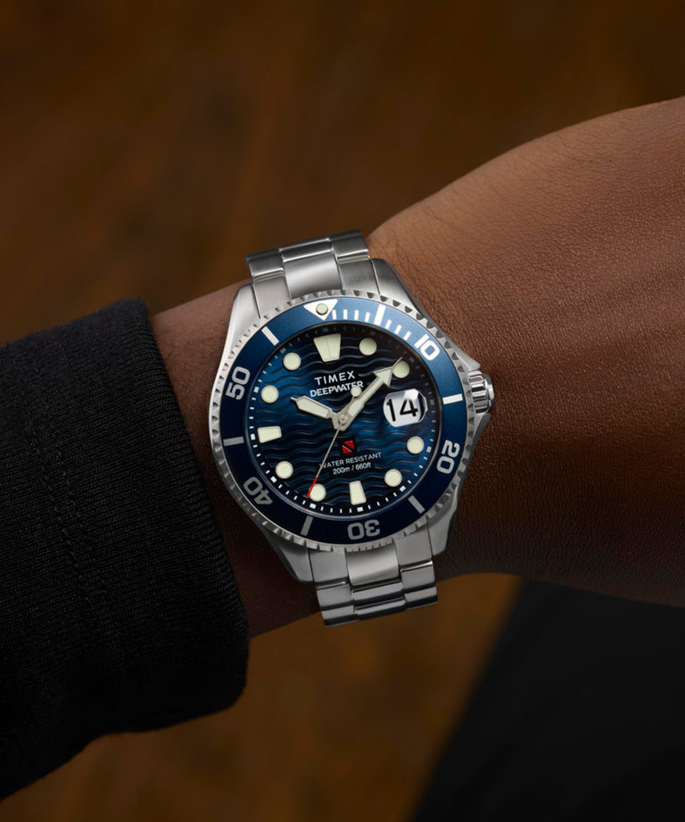 TW2W81900 Deepwater Meridian 200 44mm Stainless Steel Bracelet Watch Campaign Key Silhouettes (Beauty shots) Image