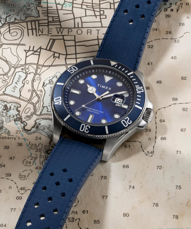 TW2Y05000 Harborside Coast 44mm Synthetic Rubber Strap Watch Campaign Key Silhouettes (Beauty shots) Image