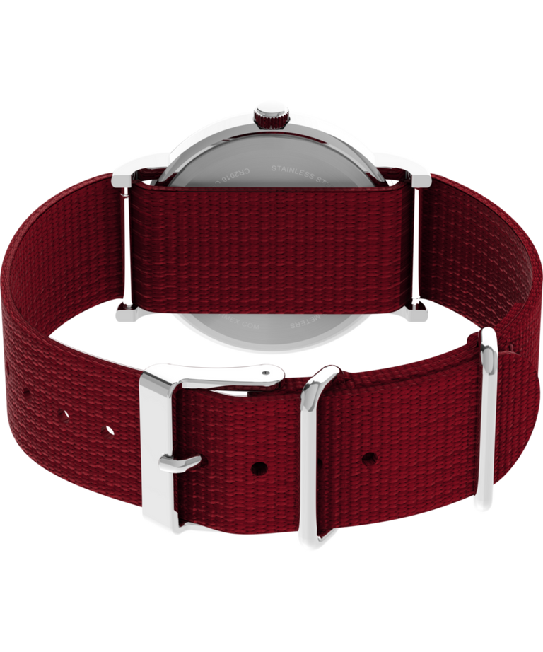 TW2Y11700 Peanuts® x Timex Weekender Balloon 38mm Fabric Strap Watch Caseback with Attachment Image