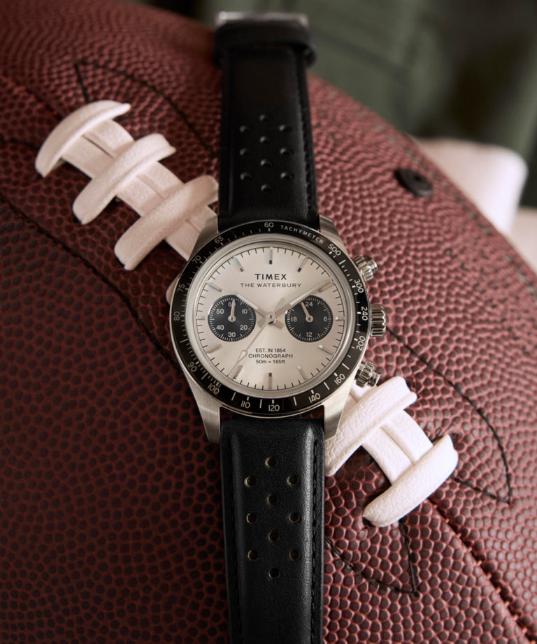 TW2Y19300 Waterbury Heritage Chronograph 39mm Leather Strap Watch  Campaign Key Silhouettes (Beauty shots) Image