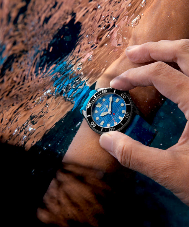 TW2Y40400 Deepwater Meridian 200 38mm HNBR Rubber Strap Watch Alt Lifestyle Image 4