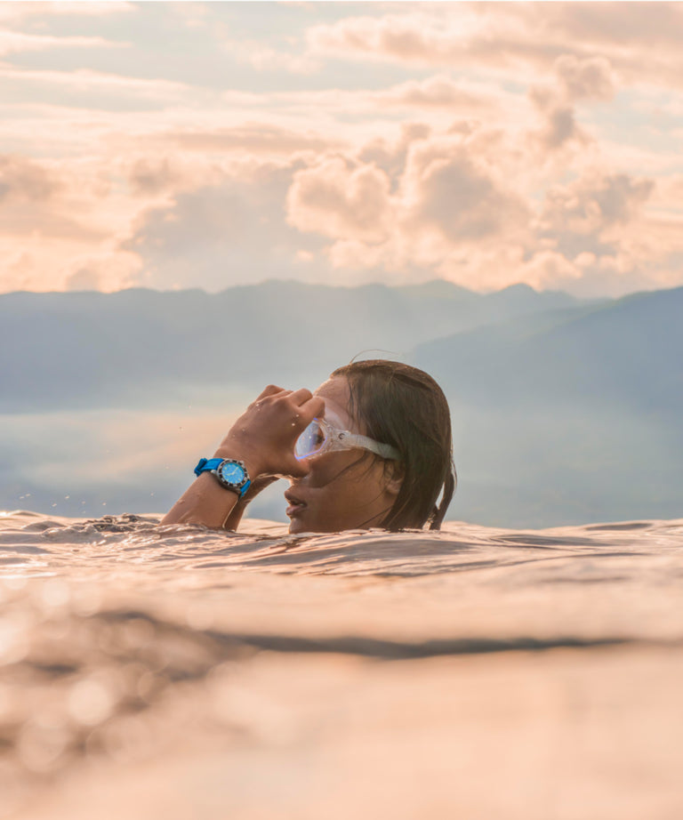 TW2Y40400 Deepwater Meridian 200 38mm HNBR Rubber Strap Watch Alt Lifestyle Image 5