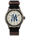 TWZBYANMB Clutch New York Yankees Primary Image